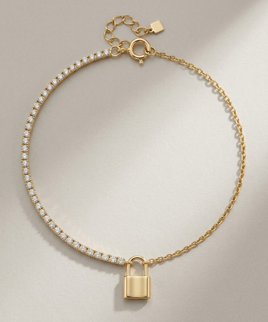 Story Bracelet